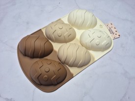 Molde silicona tricolor 6 huevos decorados 